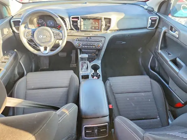 KNDPMCAC6K7606832 2019 KIA SPORTAGE - Image 8
