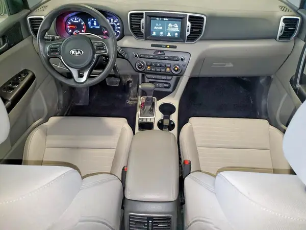 KNDPMCAC6K7613408 2019 KIA SPORTAGE - Image 8