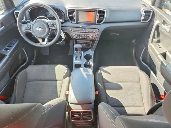 KNDPMCAC6K7613697 2019 KIA SPORTAGE - Image 8
