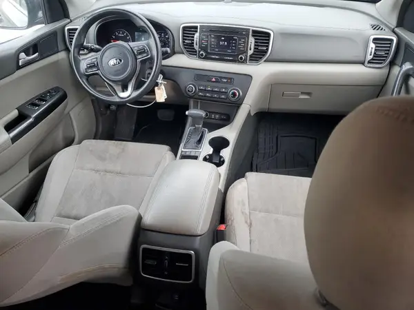 KNDPMCAC6K7623159 2019 KIA SPORTAGE - Image 8
