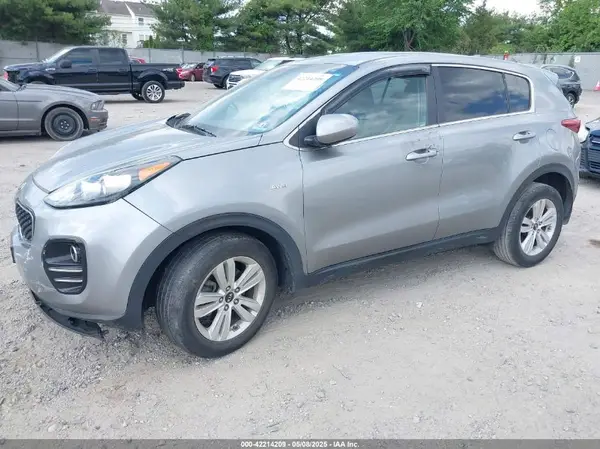 KNDPMCAC6K7624165 2019 KIA SPORTAGE - Image 2