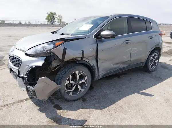KNDPMCAC6L7644501 2020 KIA SPORTAGE - Image 2