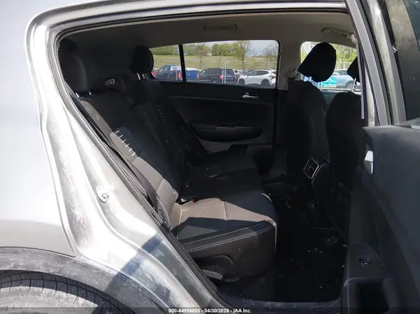 KNDPMCAC6L7644501 2020 KIA SPORTAGE - Image 8
