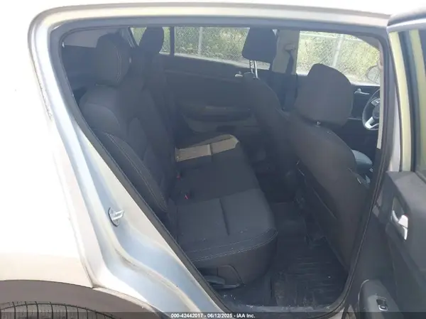 KNDPMCAC6L7665493 2020 KIA SPORTAGE - Image 8