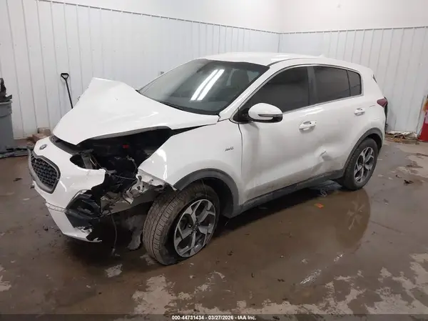 KNDPMCAC6L7683301 2020 KIA SPORTAGE - Image 2
