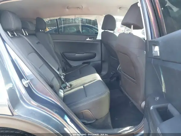 KNDPMCAC6M7850595 2021 KIA SPORTAGE - Image 8