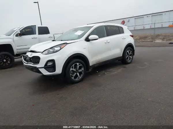 KNDPMCAC6M7874332 2021 KIA SPORTAGE - Image 2