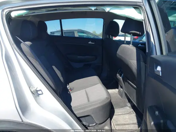 KNDPMCAC6M7880129 2021 KIA SPORTAGE - Image 8
