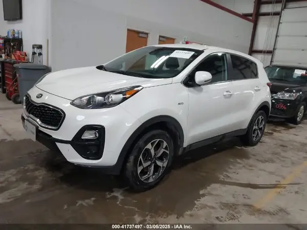 KNDPMCAC6M7891972 2021 KIA SPORTAGE - Image 2