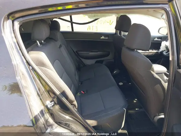 KNDPMCAC6M7908110 2021 KIA SPORTAGE - Image 8