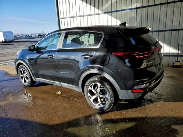 KNDPMCAC6M7927689 2021 KIA SPORTAGE - Image 2
