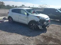 KNDPMCAC6M7932875 2021 KIA SPORTAGE
