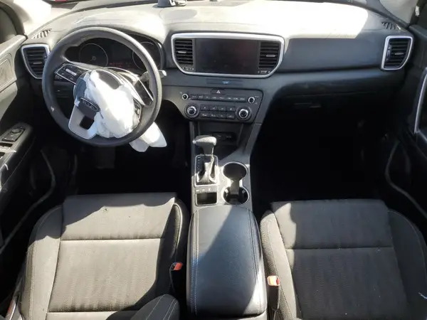 KNDPMCAC6M7942564 2021 KIA SPORTAGE - Image 8