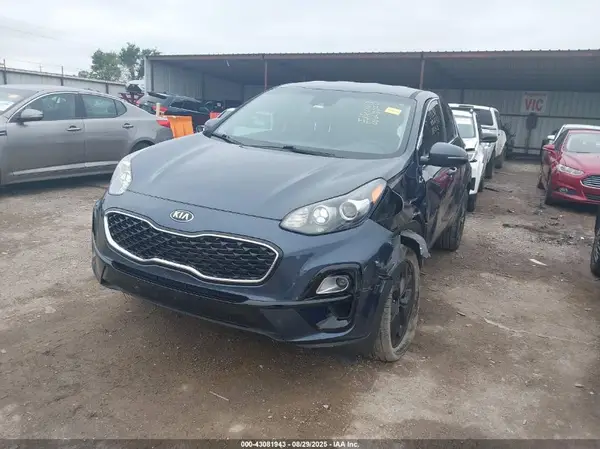 KNDPMCAC6N7000631 2022 KIA SPORTAGE - Image 2
