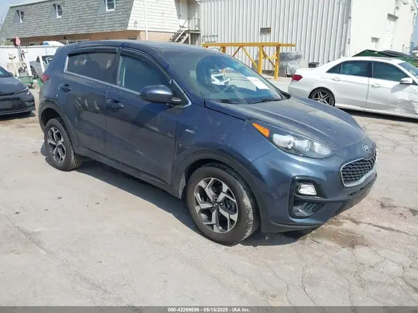 KNDPMCAC6N7018689 2022 KIA SPORTAGE - Image 1