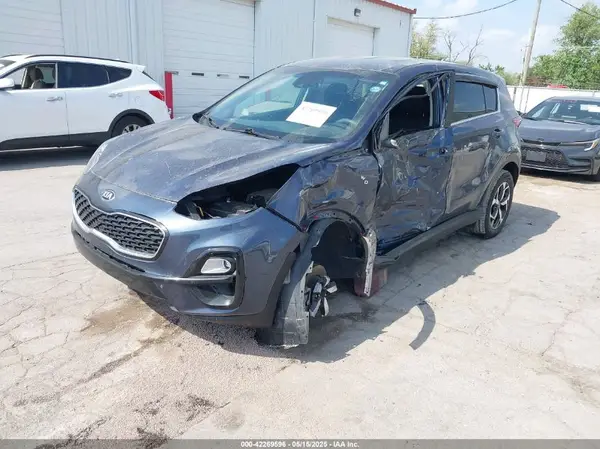 KNDPMCAC6N7018689 2022 KIA SPORTAGE - Image 2
