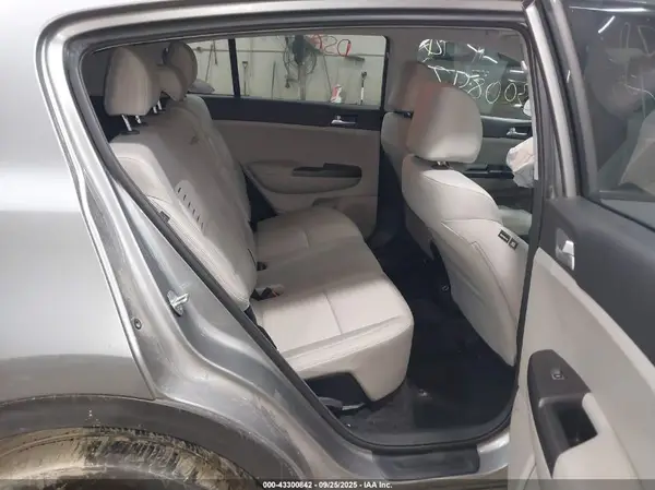 KNDPMCAC6N7025089 2022 KIA SPORTAGE - Image 8
