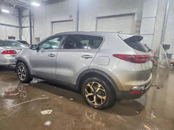 KNDPMCAC6N7949645 2022 KIA SPORTAGE - Image 2