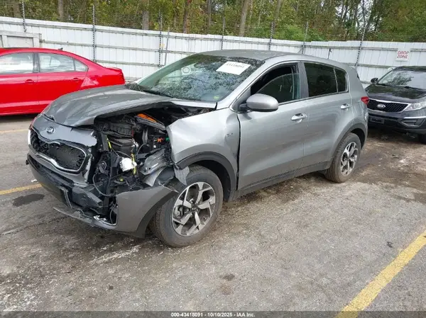 KNDPMCAC6N7966218 2022 KIA SPORTAGE - Image 2