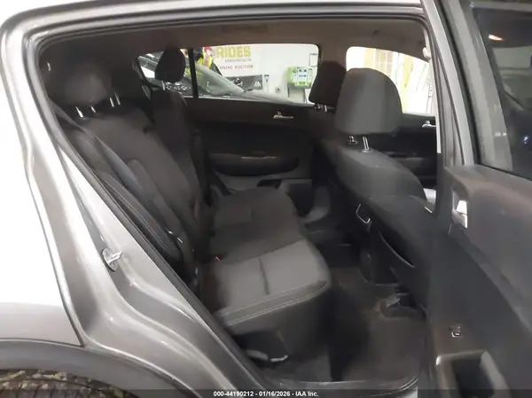 KNDPMCAC6N7974075 2022 KIA SPORTAGE - Image 8
