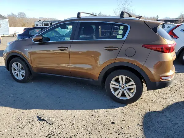 KNDPMCAC7H7036168 2017 KIA SPORTAGE - Image 2