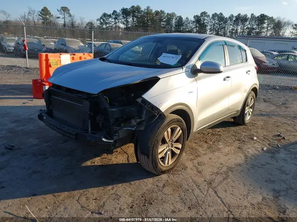 KNDPMCAC7H7039992 2017 KIA SPORTAGE - Image 2