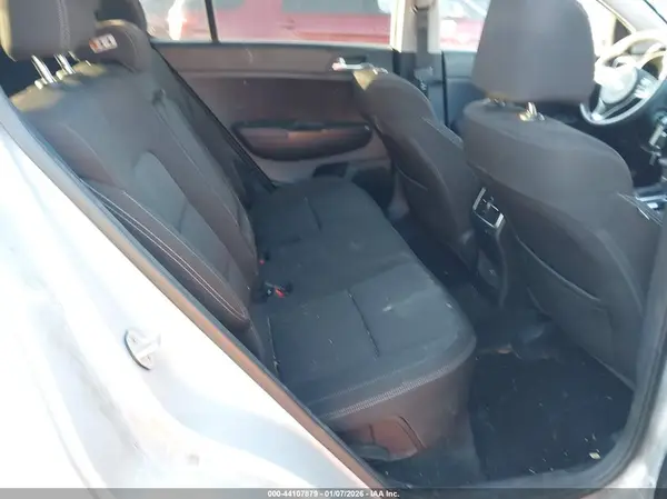 KNDPMCAC7H7039992 2017 KIA SPORTAGE - Image 8