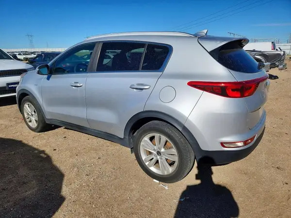 KNDPMCAC7H7051866 2017 KIA SPORTAGE - Image 2