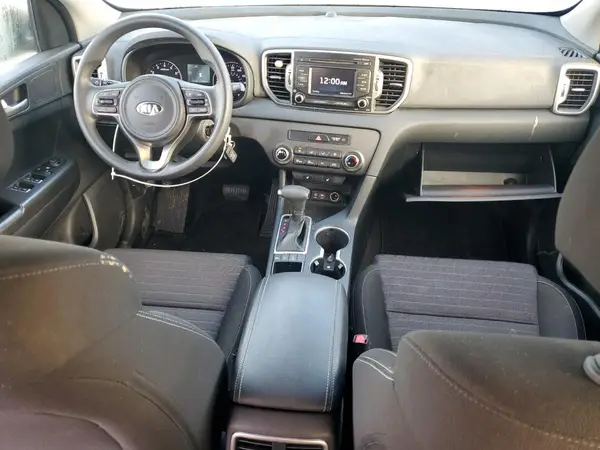 KNDPMCAC7H7055044 2017 KIA SPORTAGE - Image 8
