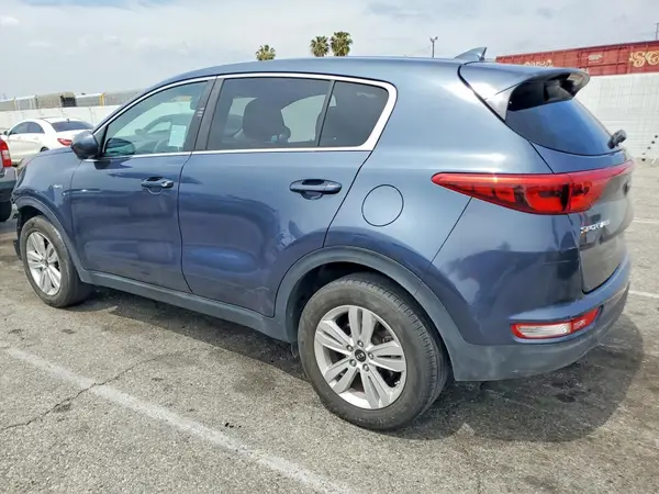 KNDPMCAC7H7067968 2017 KIA SPORTAGE - Image 2