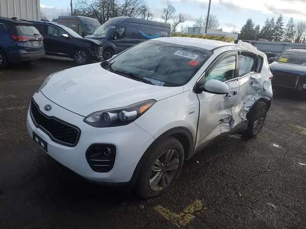 KNDPMCAC7H7088240 2017 KIA SPORTAGE - Image 1