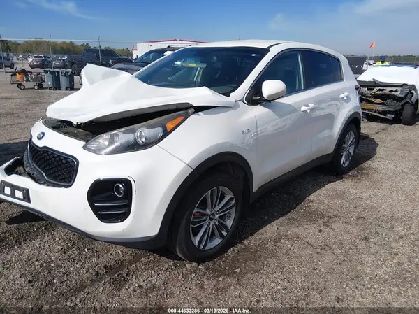 KNDPMCAC7H7110303 2017 KIA SPORTAGE - Image 2