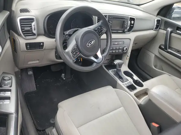 KNDPMCAC7H7114917 2017 KIA SPORTAGE - Image 8