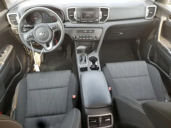 KNDPMCAC7H7119003 2017 KIA SPORTAGE - Image 8