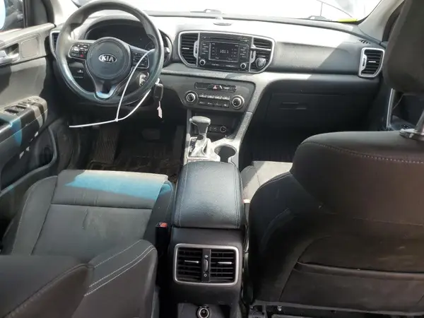KNDPMCAC7H7123133 2017 KIA SPORTAGE - Image 8