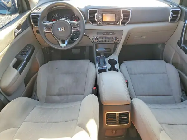 KNDPMCAC7H7127179 2017 KIA SPORTAGE - Image 8