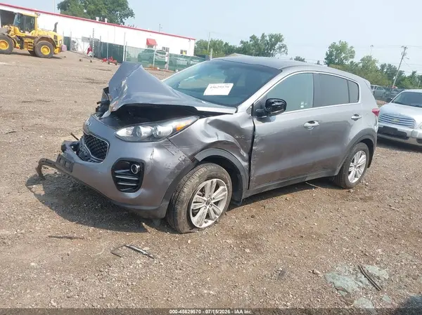 KNDPMCAC7H7137601 2017 KIA SPORTAGE - Image 2