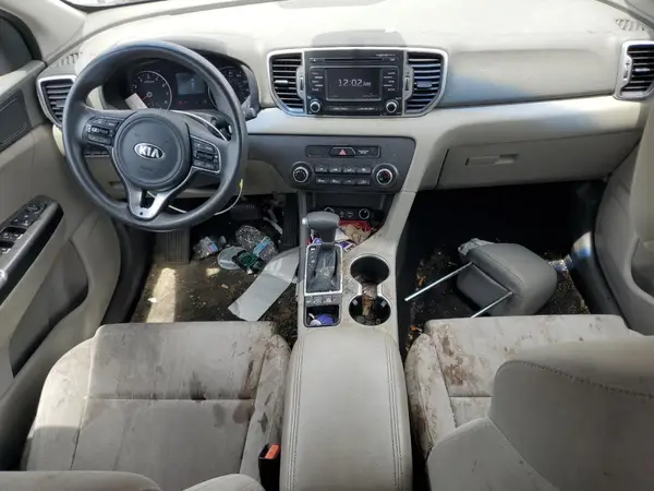 KNDPMCAC7H7159565 2017 KIA SPORTAGE - Image 8