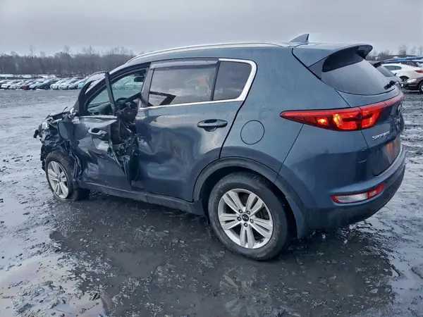 KNDPMCAC7H7160246 2017 KIA SPORTAGE - Image 2