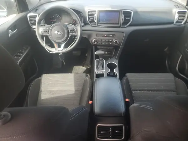 KNDPMCAC7H7174986 2017 KIA SPORTAGE - Image 8