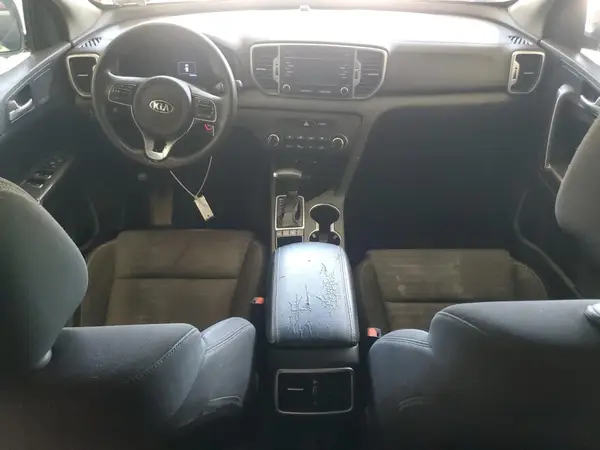 KNDPMCAC7H7184238 2017 KIA SPORTAGE - Image 8