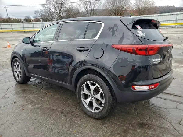 KNDPMCAC7H7185938 2017 KIA SPORTAGE - Image 2