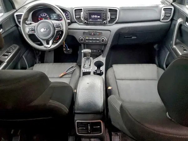 KNDPMCAC7H7185938 2017 KIA SPORTAGE - Image 8