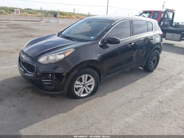 KNDPMCAC7H7199015 2017 KIA SPORTAGE - Image 2