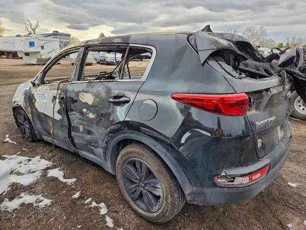 KNDPMCAC7H7218971 2017 KIA SPORTAGE - Image 2