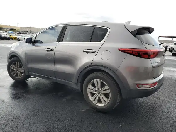 KNDPMCAC7H7230103 2017 KIA SPORTAGE - Image 2