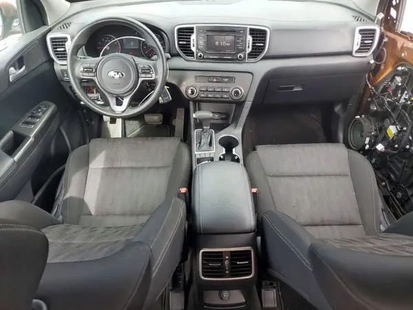 KNDPMCAC7H7242980 2017 KIA SPORTAGE - Image 8