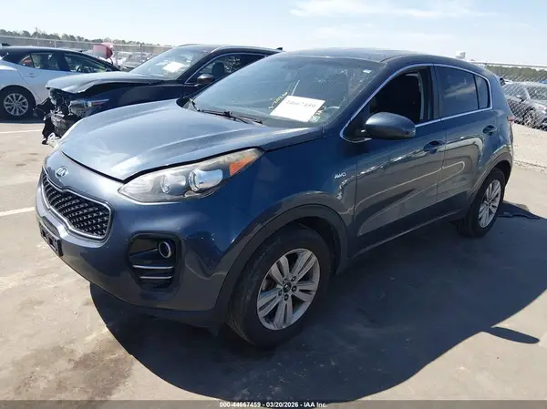 KNDPMCAC7H7246964 2017 KIA SPORTAGE - Image 2
