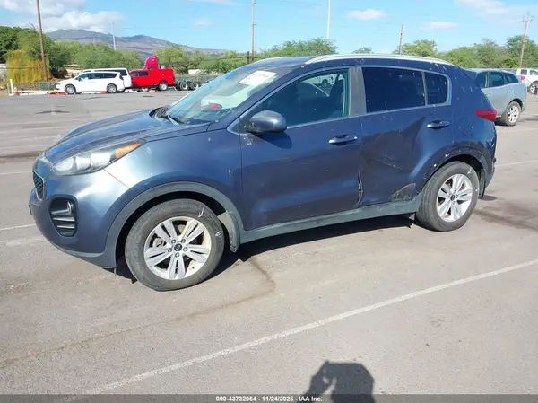 KNDPMCAC7H7250769 2017 KIA SPORTAGE - Image 2