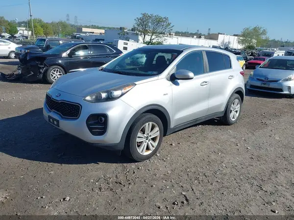 KNDPMCAC7H7255552 2017 KIA SPORTAGE - Image 2